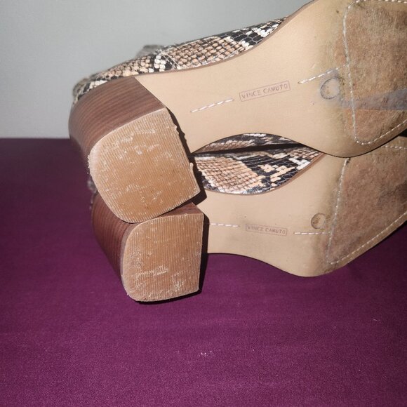 Vince Camuto Gigietta python-print ankle bootie size 8 - Picture 8 of 8